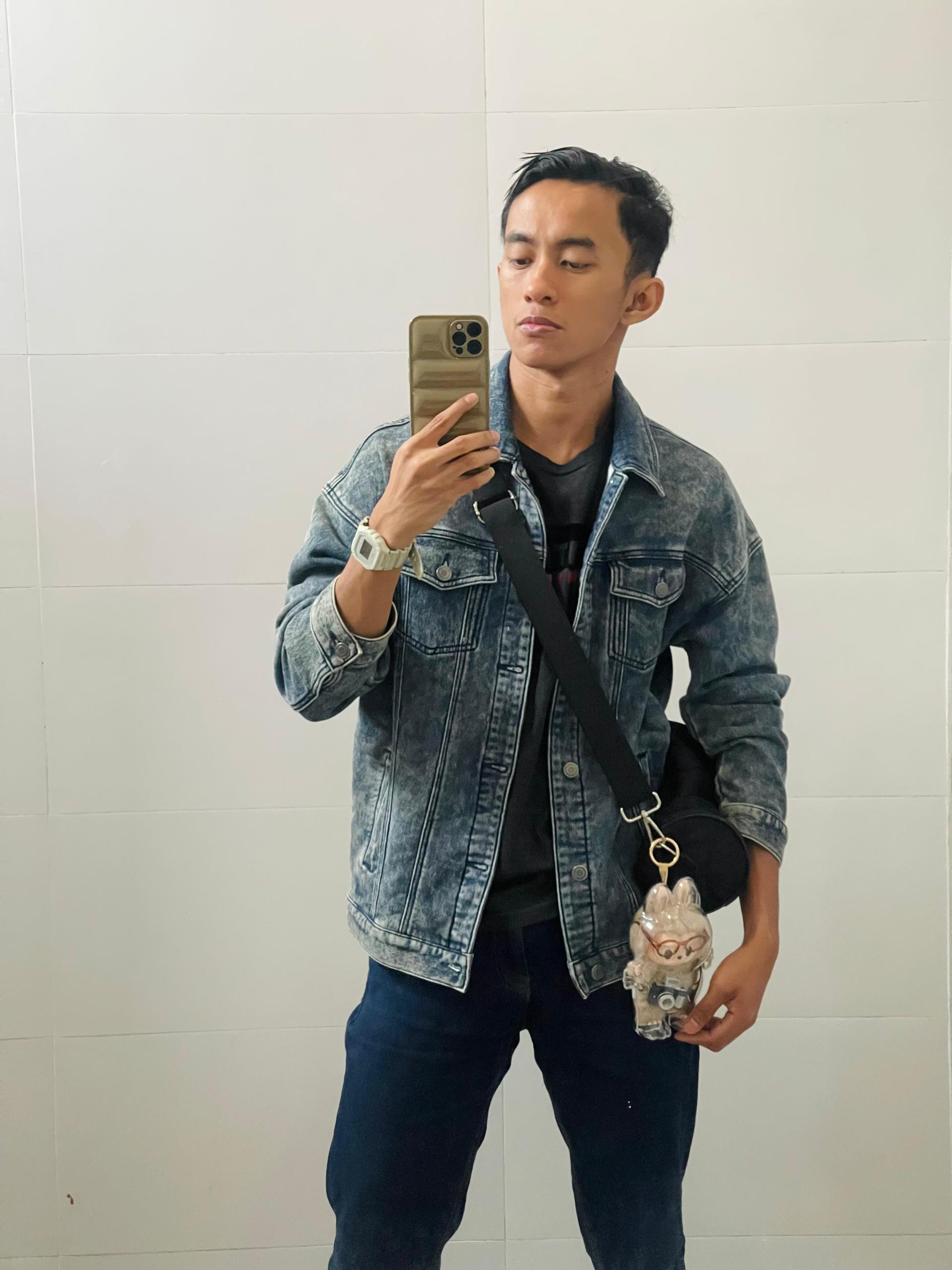 artist profile image